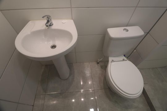 Banheiro  de apartamento para alugar com 2 quartos, 50m² em Harmonia, Canoas