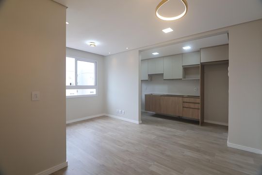 Sala de apartamento para alugar com 2 quartos, 50m² em Harmonia, Canoas