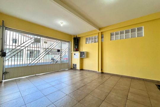 Garagem de casa à venda com 5 quartos, 160m² em Vila Campestre, São Paulo