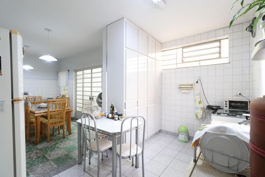 Cozinha  de casa à venda com 4 quartos, 240m² em Barra Funda, São Paulo