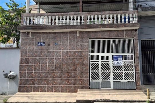 Fachada de casa à venda com 3 quartos, 175m² em Jardim Palmira, Guarulhos