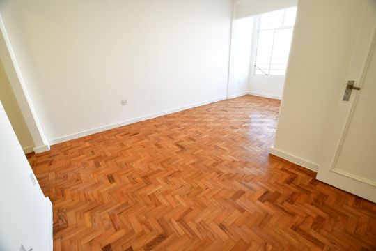 Sala de apartamento à venda com 3 quartos, 144m² em Centro, Campinas