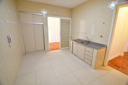 Cozinha de apartamento à venda com 3 quartos, 144m² em Centro, Campinas