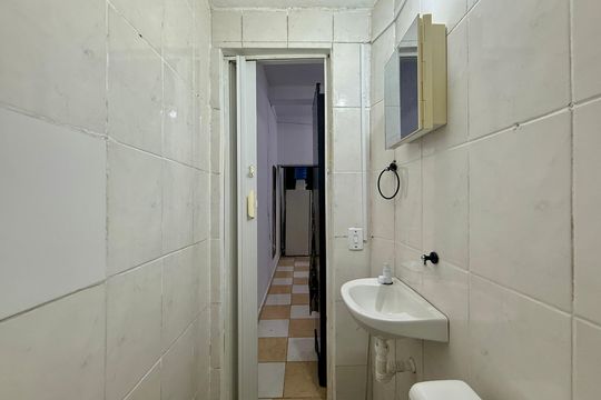 Banheiro  de casa para alugar com 1 quarto, 25m² em Campo Belo, São Paulo