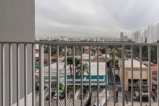 Varanda de kitnet/studio para alugar com 1 quarto, 26m² em Santo Amaro, São Paulo