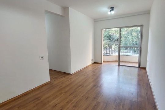 Apartamento à venda com 2 quartos, 62m² em Vila Gumercindo, São Paulo