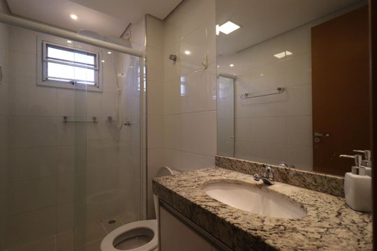Banheiro de apartamento para alugar com 2 quartos, 45m² em Jardim Palma Travassos, Ribeirão Preto
