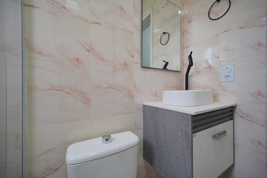 Banheiro de apartamento para alugar com 2 quartos, 71m² em Ingleses Norte, Florianópolis