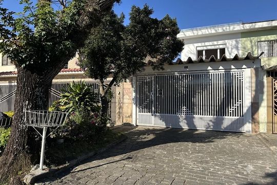 Fachada de casa à venda com 6 quartos, 222m² em Jardim Vila Galvao, Guarulhos