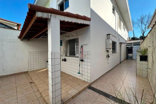 Área externa de casa à venda com 6 quartos, 222m² em Jardim Vila Galvao, Guarulhos