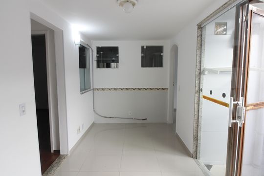 Copa de casa de condomínio para alugar com 3 quartos, 70m² em Portinho, Cabo Frio
