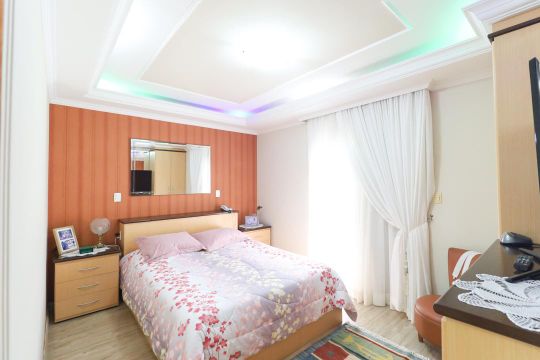 Casa à venda com 3 quartos, 250m² em Vila Maria Alta, São Paulo