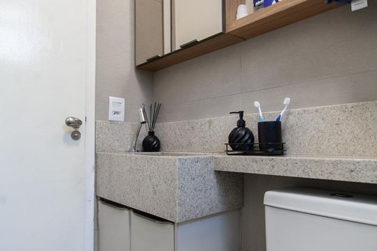 Cozinha de apartamento para alugar com 2 quartos, 50m² em Planalto, Belo Horizonte