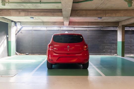 Garagem de apartamento à venda com 1 quarto, 75m² em Menino Deus, Porto Alegre
