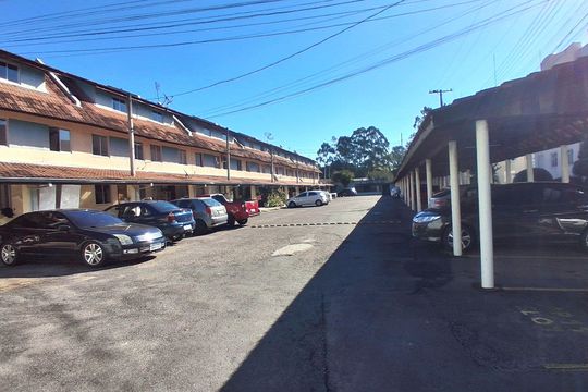Área comum de apartamento para alugar com 3 quartos, 65m² em Pinheirinho, Curitiba