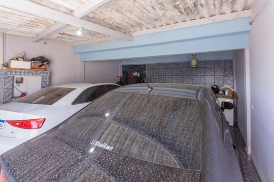 Garagem de casa à venda com 3 quartos, 200m² em Jardim Maria Rita, São Paulo