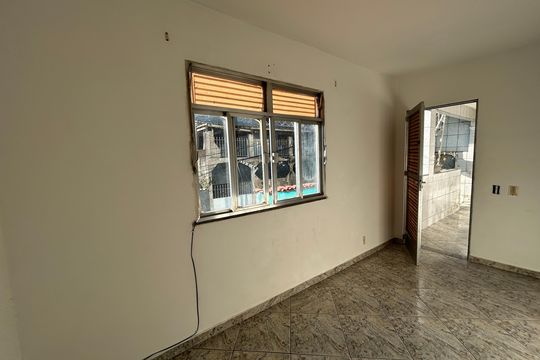Casa para alugar com 1 quarto, 45m² em Vila Valqueire, Rio de Janeiro