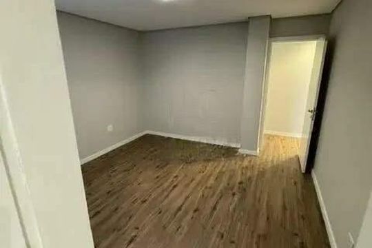 Casa à venda com 3 quartos, 260m² em Jardim Sao Caetano, São Caetano do Sul