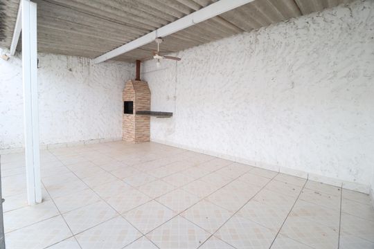Varanda de casa de condomínio para alugar com 2 quartos, 90m² em Aclimação, Uberlândia