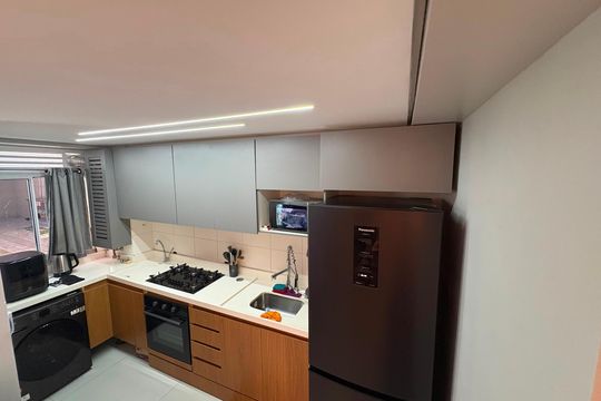Cozinha de apartamento para alugar com 1 quarto, 57m² em Jardim Alvorada, Nova Iguaçu