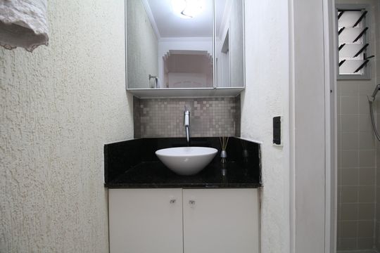 Banheiro de apartamento à venda com 3 quartos, 68m² em Vila Andrade, São Paulo