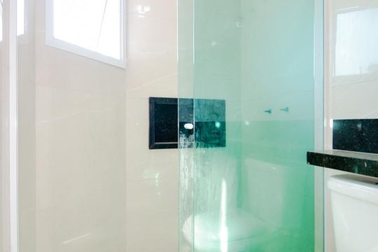 Banheiro da Suíte de casa à venda com 3 quartos, 125m² em Parque Continental Ii, Guarulhos