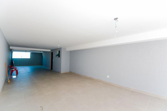 Garagem de casa à venda com 3 quartos, 125m² em Parque Continental Ii, Guarulhos