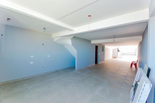Garagem de casa à venda com 3 quartos, 125m² em Parque Continental Ii, Guarulhos