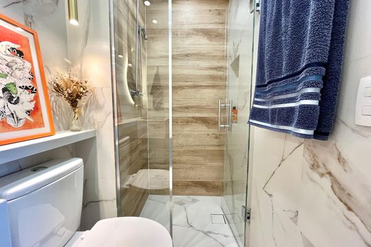 Banheiro Corredor de apartamento para alugar com 2 quartos, 60m² em Jardim Prudência, São Paulo