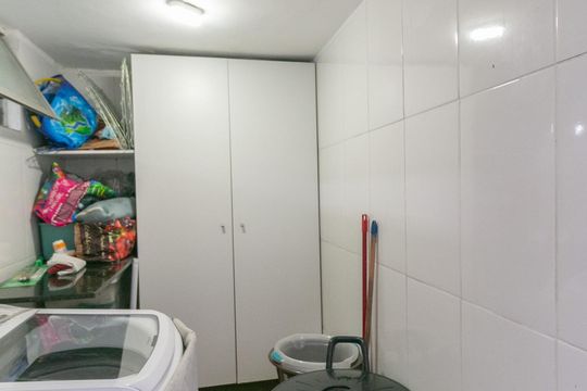 Apartamento à venda com 3 quartos, 135m² em Alto Caiçaras, Belo Horizonte