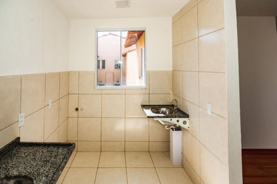 Apartamento à venda com 2 quartos, 42m² em Serra Dourada, Vespasiano