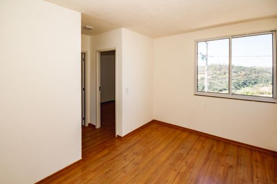 Apartamento à venda com 2 quartos, 42m² em Serra Dourada, Vespasiano