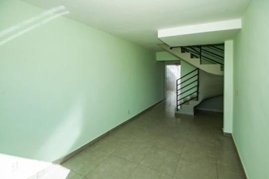Sala de casa à venda com 2 quartos, 87m² em Jardim Leblon, Belo Horizonte