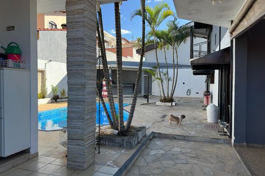 Área externa de casa de condomínio para alugar com 1 quarto, 500m² em Jardim Coleginho, Jacareí