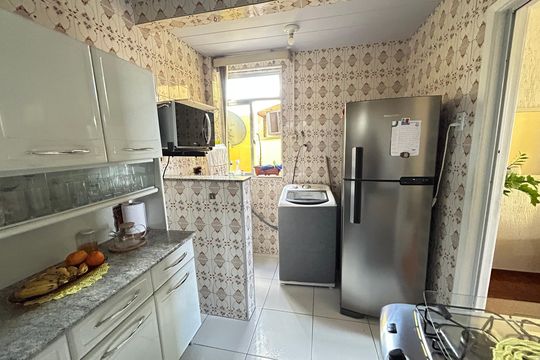 Cozinha de apartamento para alugar com 2 quartos, 54m² em Vila Valqueire, Rio de Janeiro