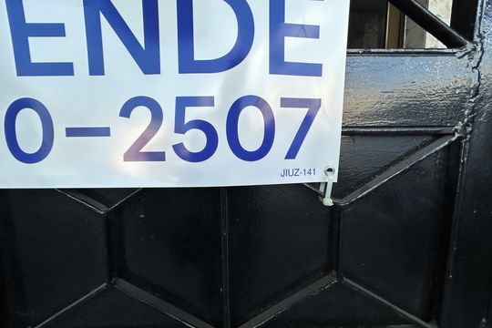 Código de apartamento para alugar com 2 quartos, 54m² em Vila Valqueire, Rio de Janeiro