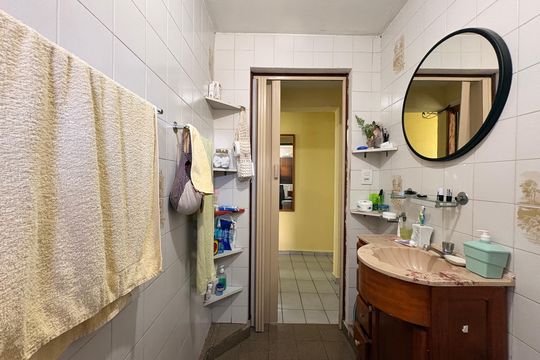 Banheiro de casa à venda com 6 quartos, 258m² em Vila Príncipe de Gales, Santo André