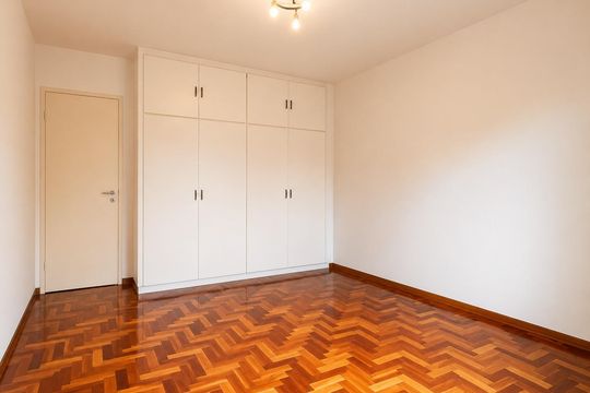 Quarto de casa à venda com 4 quartos, 525m² em Vila Mariana, São Paulo