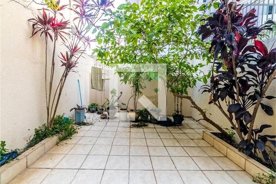 Área externa de casa à venda com 4 quartos, 525m² em Vila Mariana, São Paulo