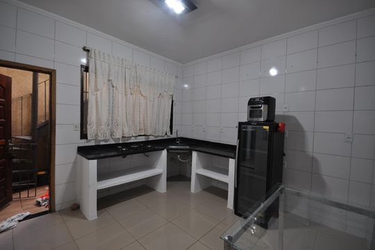 Cozinha de casa para alugar com 4 quartos, 250m² em Jardim Brasil (zona Norte), São Paulo