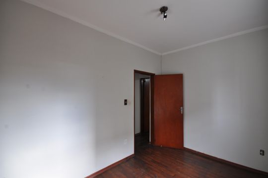 Quarto 4 de casa para alugar com 4 quartos, 250m² em Jardim Brasil (zona Norte), São Paulo