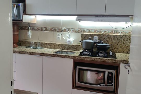 Cozinha de apartamento para alugar com 2 quartos, 60m² em Morro Santana, Porto Alegre
