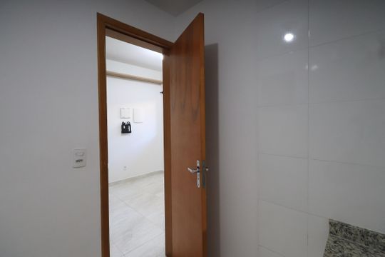 Banheiro de apartamento para alugar com 1 quarto, 37m² em Vila Antonina, São Paulo