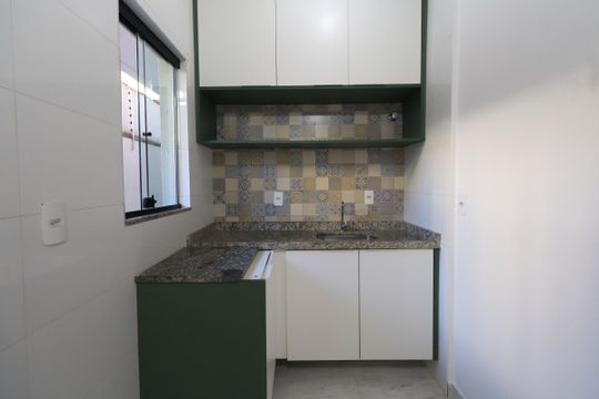 Cozinha de apartamento para alugar com 1 quarto, 37m² em Vila Antonina, São Paulo
