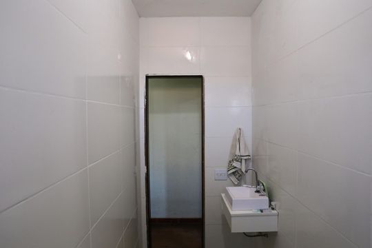 Banheiro de apartamento à venda com 2 quartos, 75m² em Floresta, Belo Horizonte