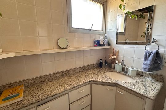 Apartamento à venda com 2 quartos, 75m² em Jardim Casablanca, São Paulo