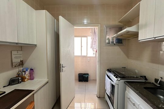 Apartamento à venda com 2 quartos, 75m² em Jardim Casablanca, São Paulo