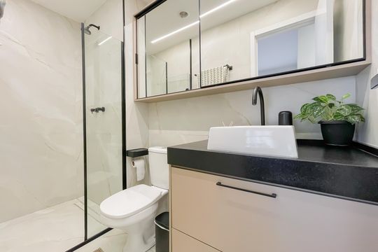 Banheiro da Suíte de apartamento à venda com 2 quartos, 61m² em Bela Vista, Osasco