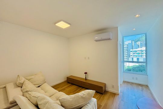 Apartamento para alugar com 1 quarto, 55m² em Humaitá, Rio de Janeiro