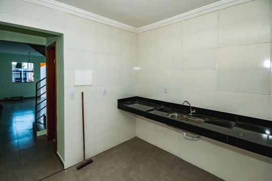 Cozinha de casa à venda com 2 quartos, 87m² em Jardim Leblon, Belo Horizonte